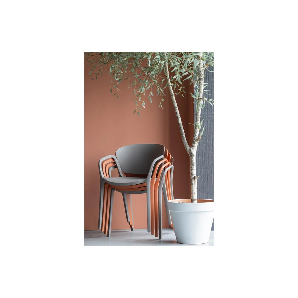 WOOOD Tuinstoel Bent - Kunststof - Terra - Set Van 4 5 WOOOD Tuinstoel Bent - Kunststof - Terra - Set Van 4 - Afbeelding 3